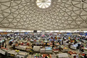 タシュケント | 伝統と現代生活が出会う街