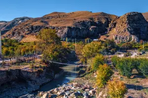 アシガバート – コウ・アタ