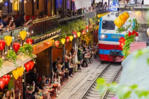 DAY 8: HALONG BAY - HANOI