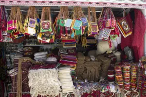 अश्गाबात – भ्रमण