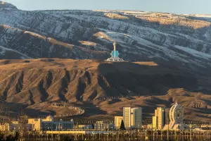 तुर्कमेनिस्तान: आसमान और ज्वाला के बीच 7 दिन / 6 रातें